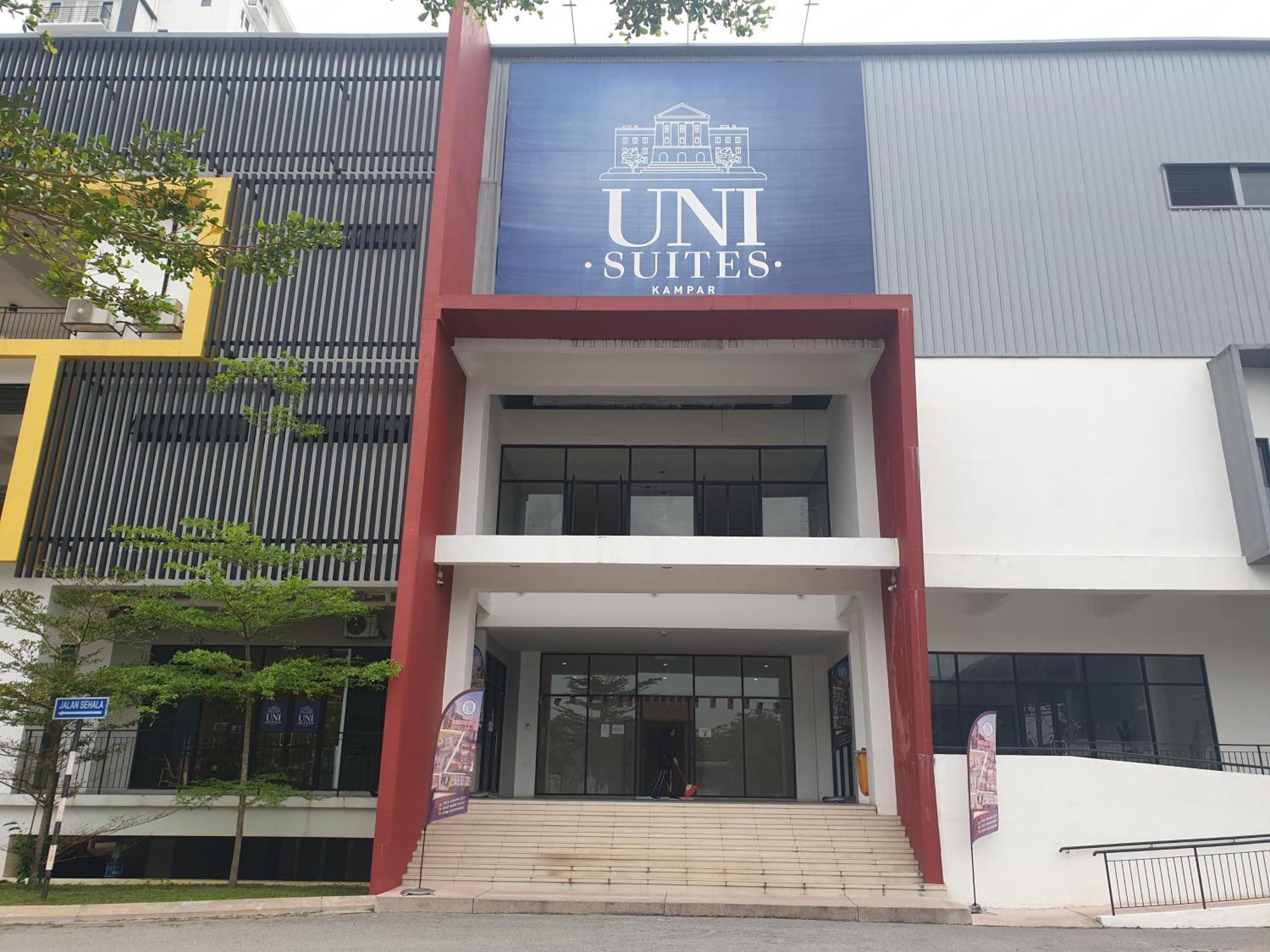 Unisuites Roomstay Kampar Esterno foto